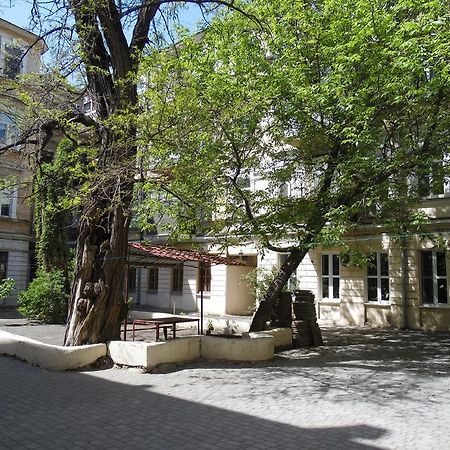Vintazhnaya Apartment Odessa Exterior photo