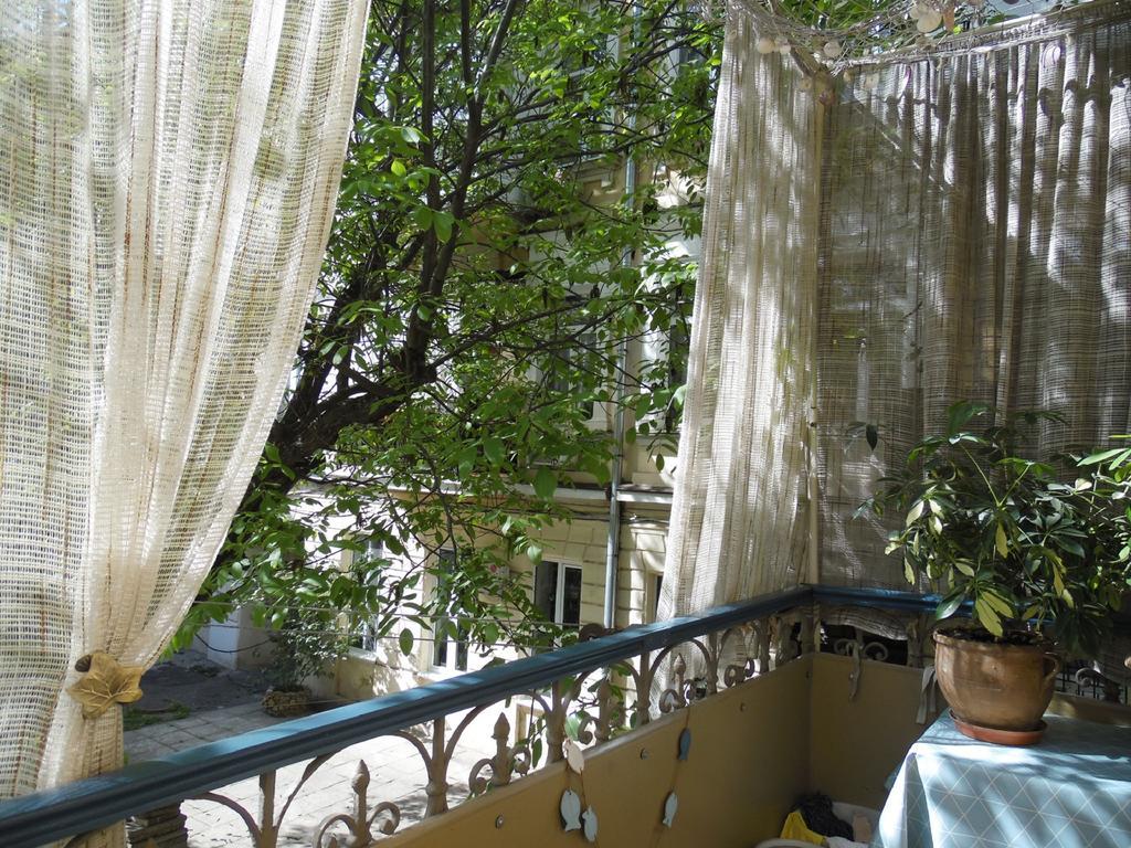 Vintazhnaya Apartment Odessa Exterior photo